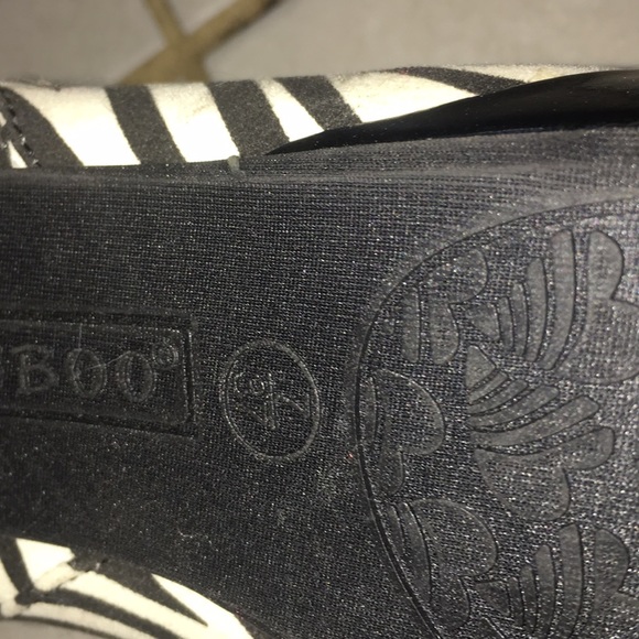 STILETTO BOOTIES - Picture 10 of 10